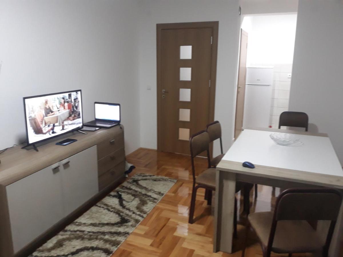 Apartman Vranje Exteriör bild