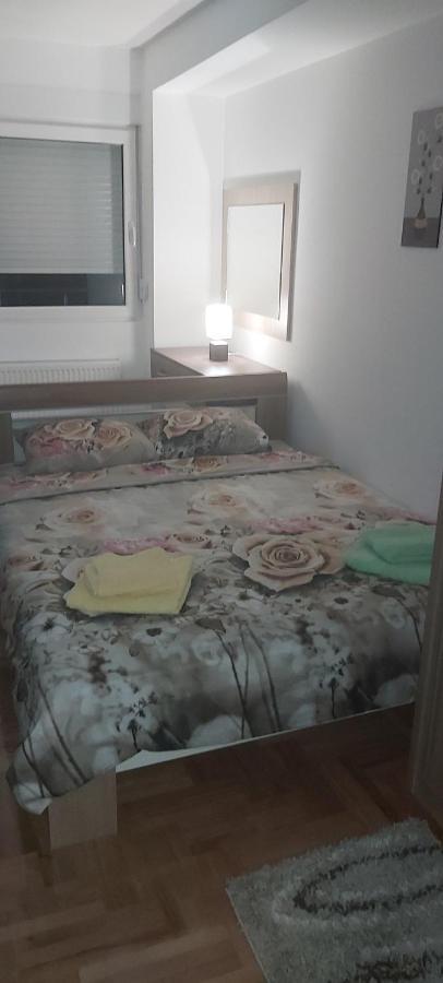Apartman Vranje Exteriör bild