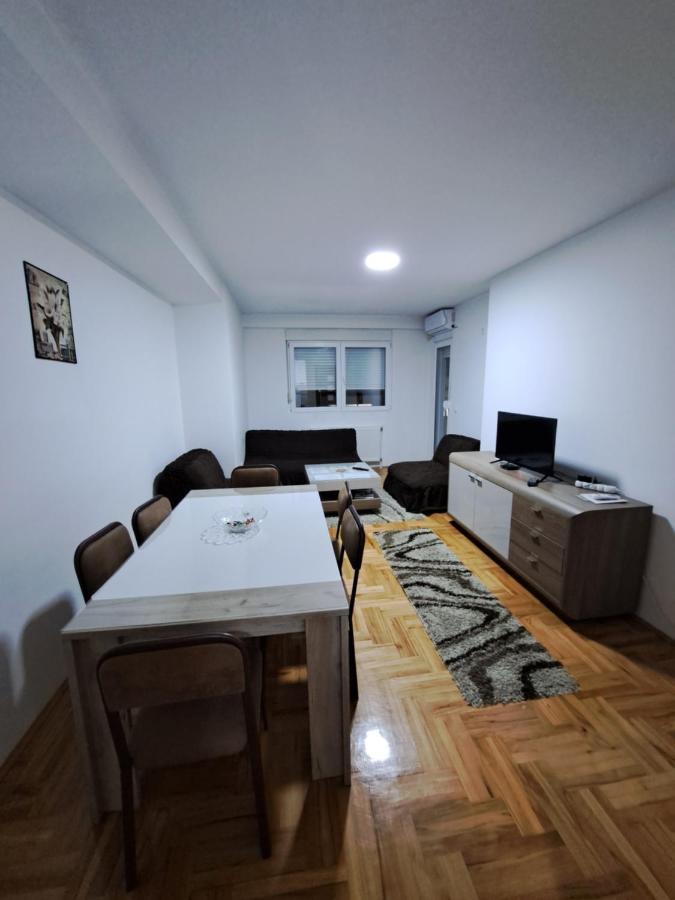 Apartman Vranje Exteriör bild