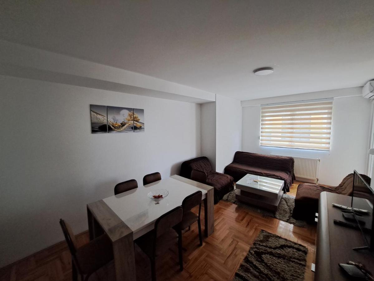 Apartman Vranje Exteriör bild